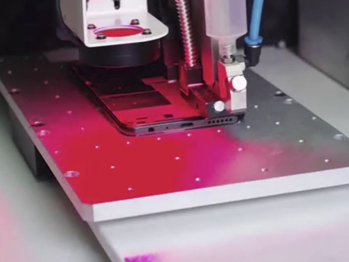 正確的使用熱熔點膠機的方式,能夠延長機器的使用壽命